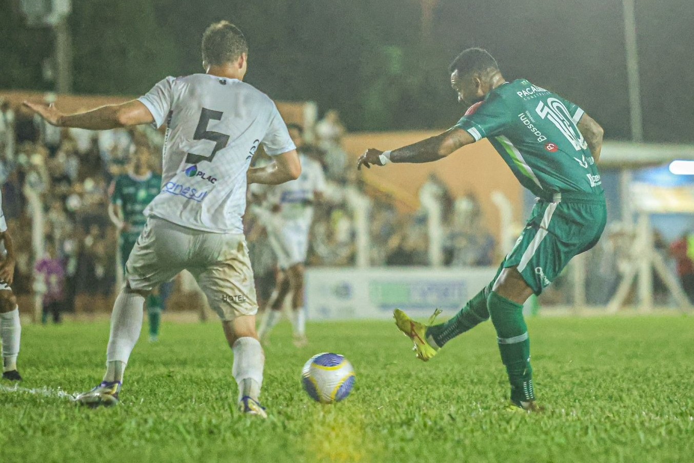 Com gol de pênalti, Operário perde para Luverdense e se despede da Copa Verde